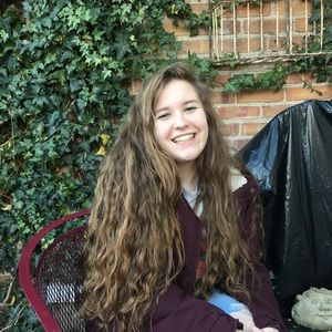 Meet your Posher, Caroline